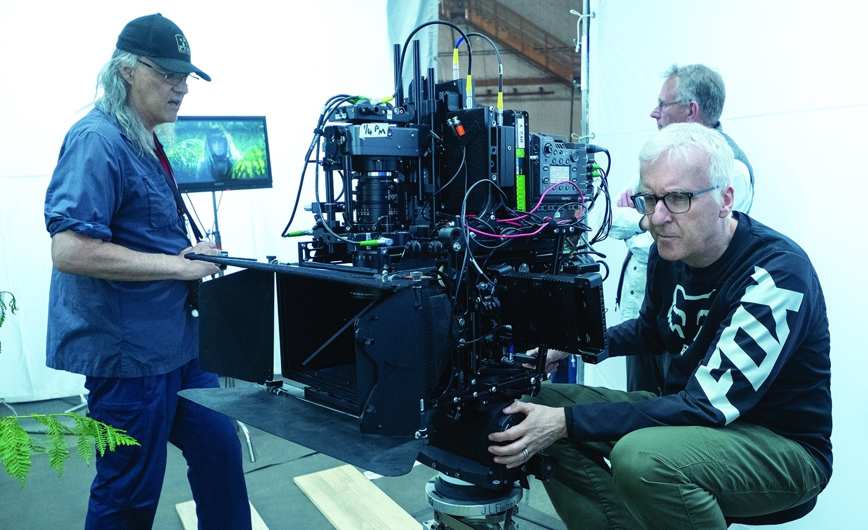 The CRAZY Camera James Cameron Built For AVATAR 2 The Way of Water   YouTube