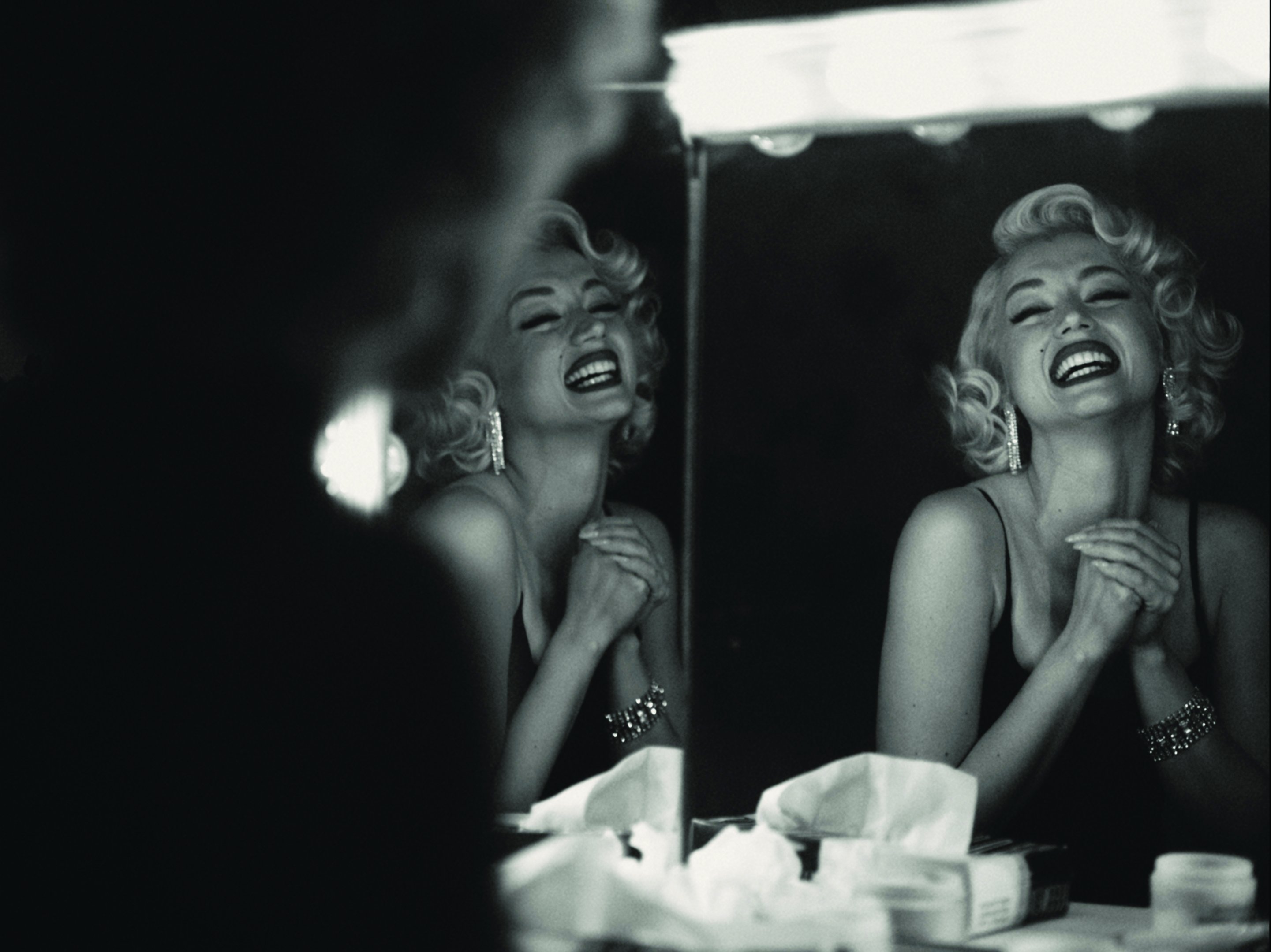 Photographer's lost trove of Marilyn Monroe photos sees daylight for first  time