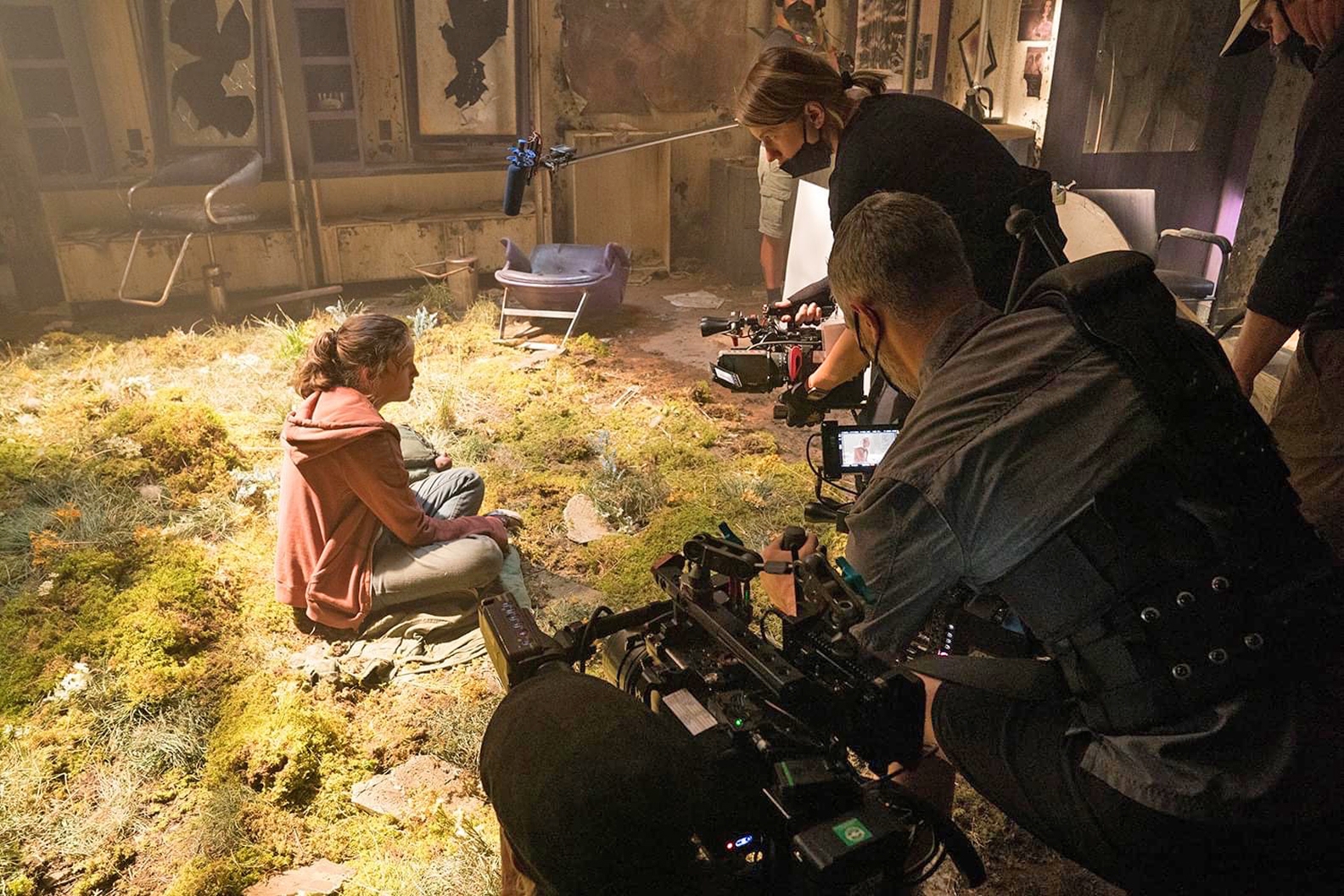 The Last of Us Cinematographer Eben Bolter on Episode 4 & More