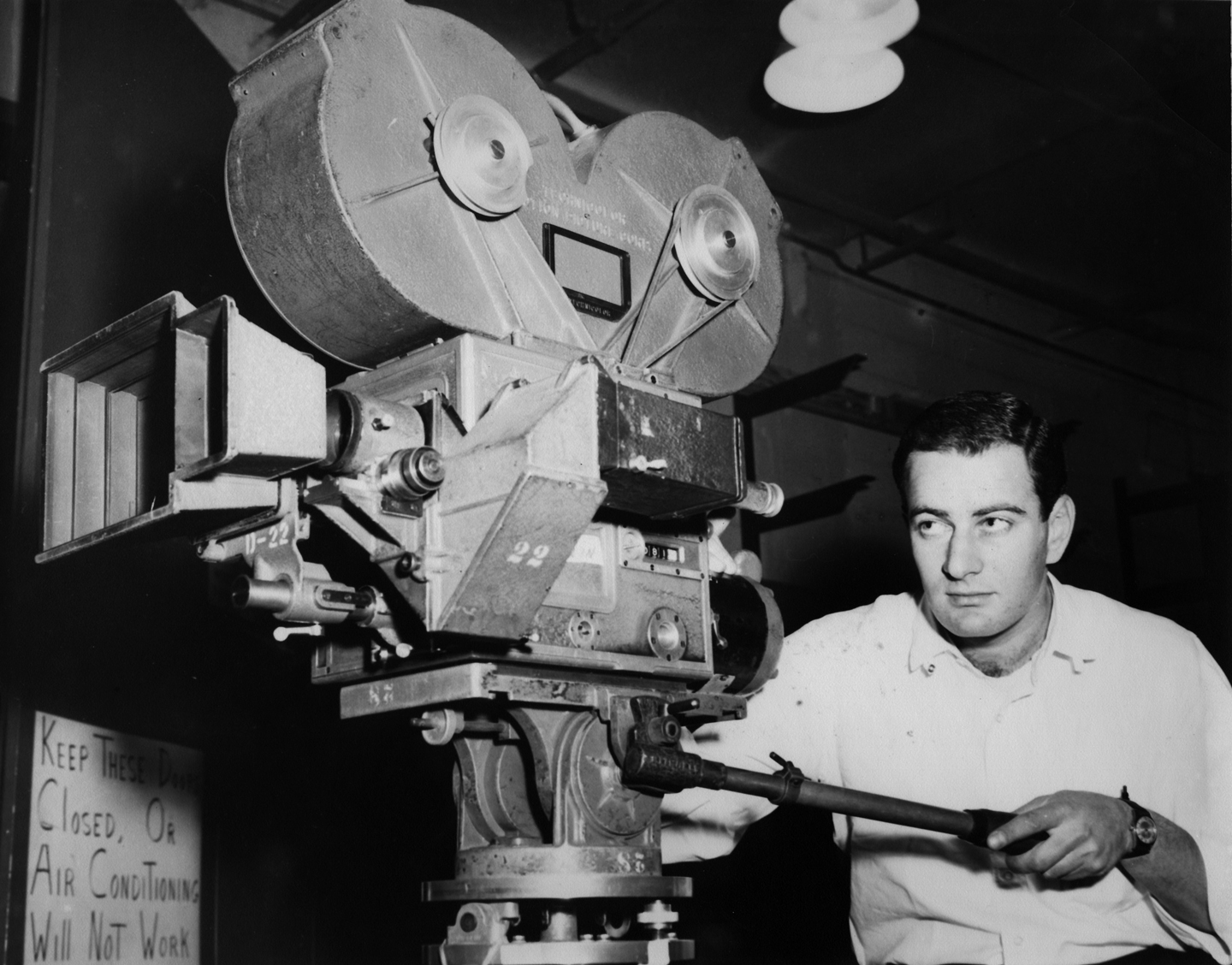 In Memoriam: Owen Roizman, ASC (1936-2023) - The American Society of  Cinematographers (en-US)